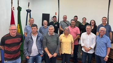 Diretoria e Conselheiros da Cerpalo visitam subestação
