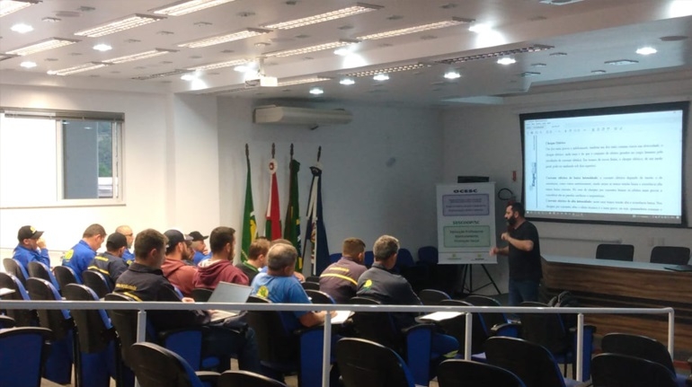 Cerpalo promove reciclagem do curso de NR-10 com os colaboradores