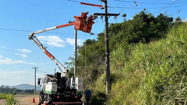 Novo alimentador energizado