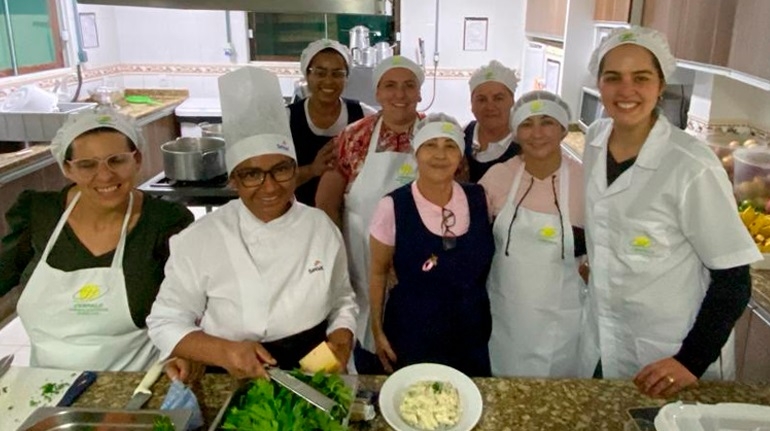 Cerpalo realiza curso de qualificação para cozinha