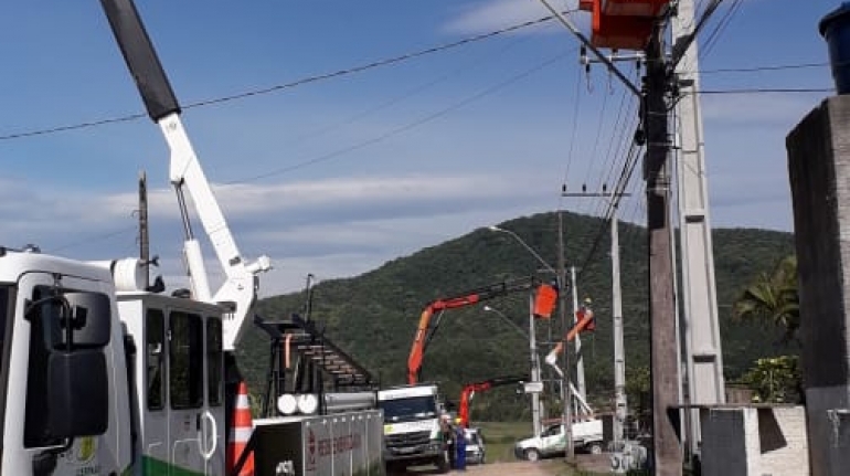 “Linha Viva” trabalho que mescla coragem e técnica.